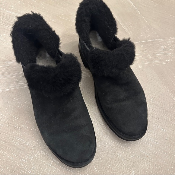 UGG Black Ankle Boots with Furry Pom-Pom - Picture 2 of 10